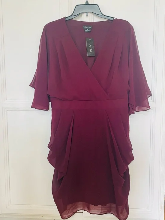 NWT City Chic Dress Burgundy - Picture 2 of 5